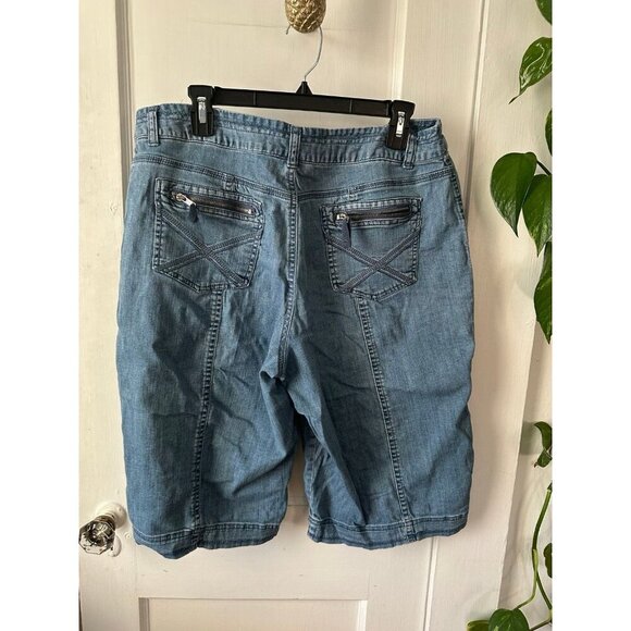 Style & Co women’s size 14 denim shorts - Picture 7 of 8
